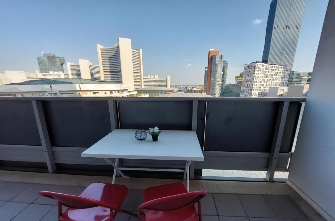 Apartament Tower With Private Terrace Next To Uno